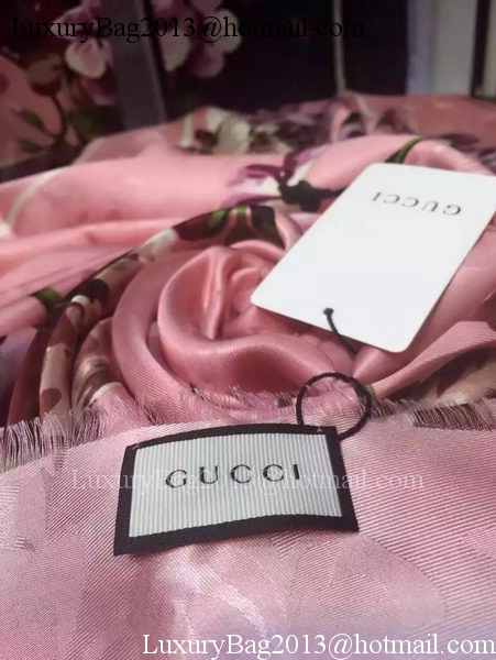 Gucci Scarf GG8318