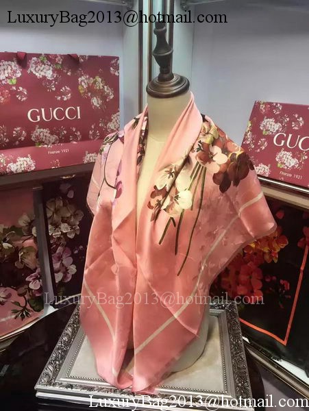 Gucci Scarf GG8318