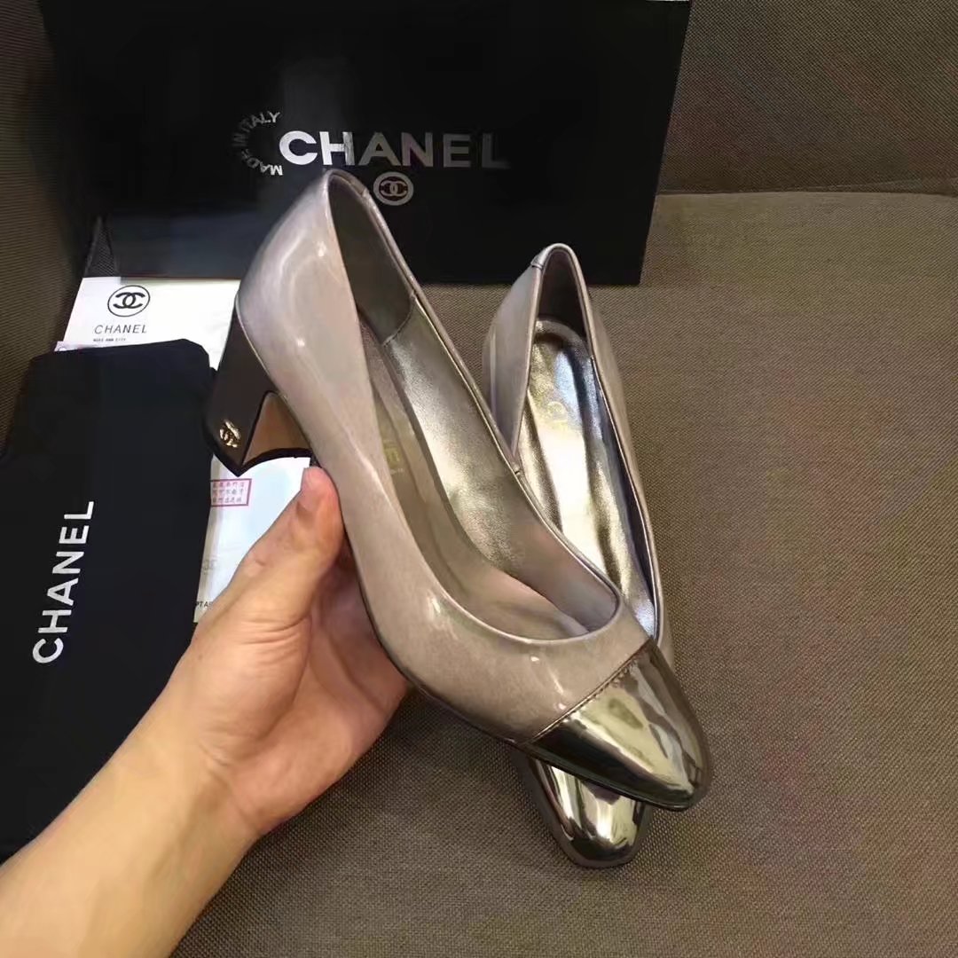 Chanel Pump Leather CH2146 Silver