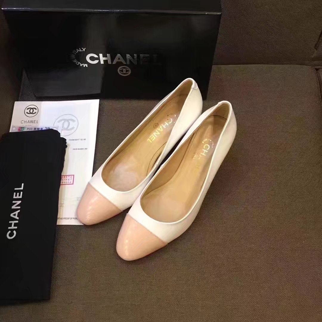 Chanel Pump Leather CH2146 White