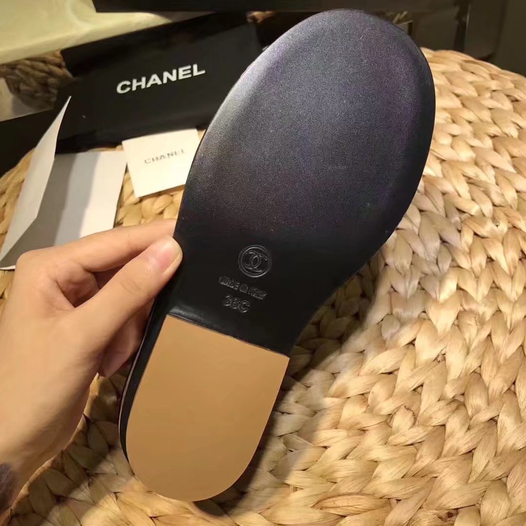 Chanel Sandal Leather CH2143 Black