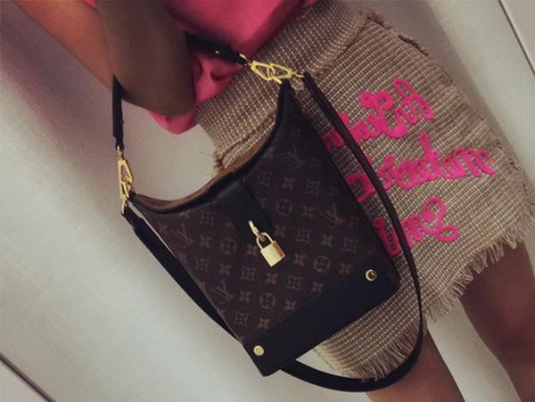 Louis Vuitton Monogram Canvas Shoulder Bag M51177