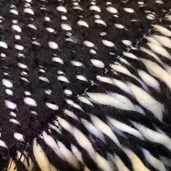 Louis Vuitton Scarf LVS7757