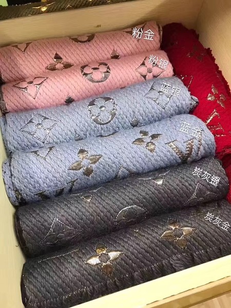 Louis Vuitton Scarf LVS7759D