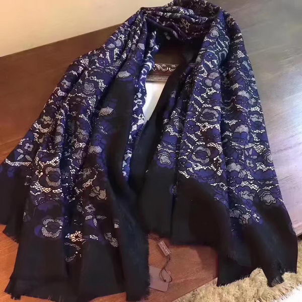 Louis Vuitton Scarf LVS92111B