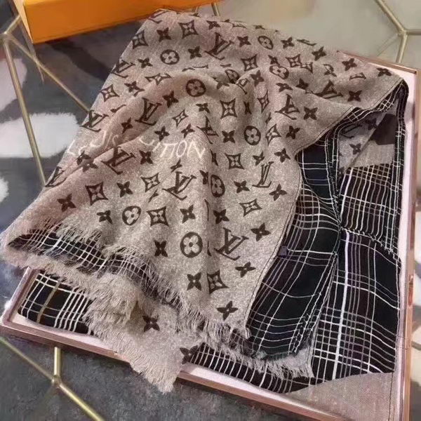 Louis Vuitton Scarf LVS9231A