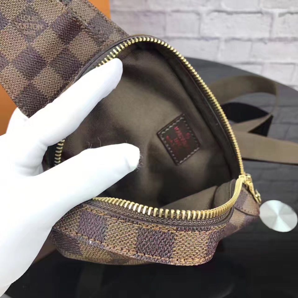 Louis Vuitton Damier Ebene Canvas M49926