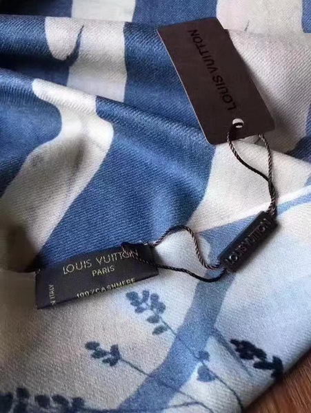 Louis Vuitton Cashmere Scarf LV1102B