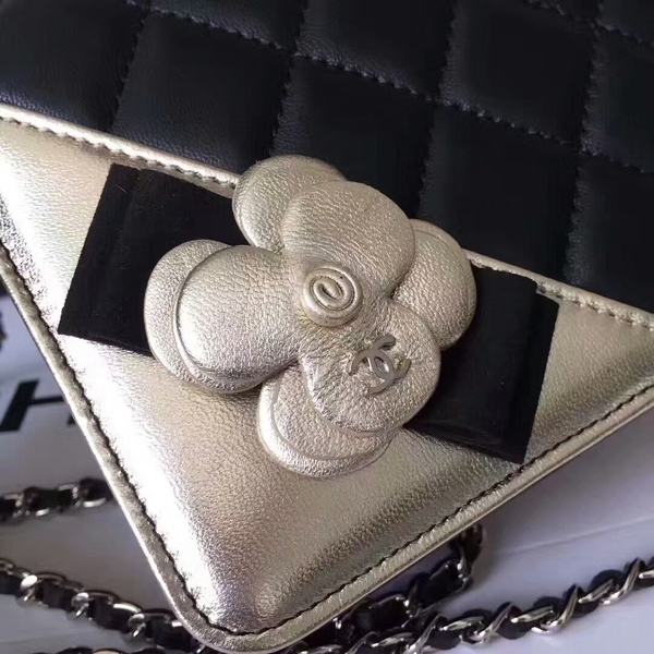 Chanel Camellia Flap Shoulder Bag Sheepskin Leather 88215C