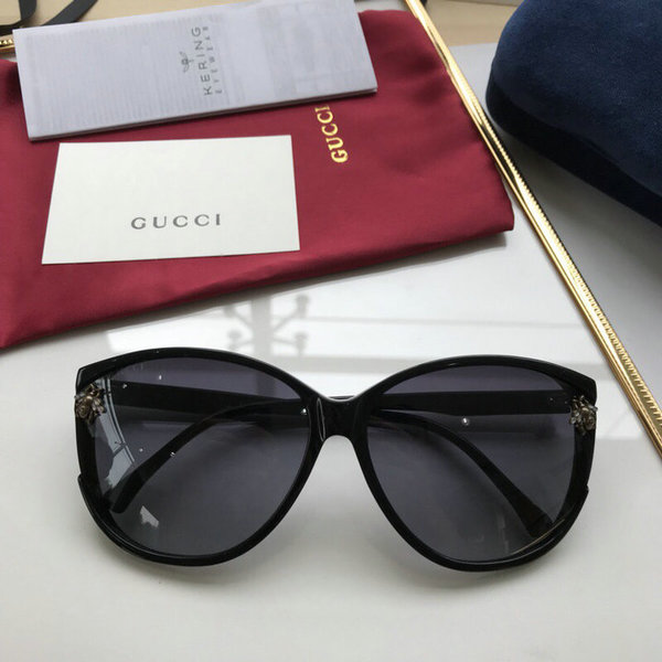 Gucci Sunglasses GGS150272G520