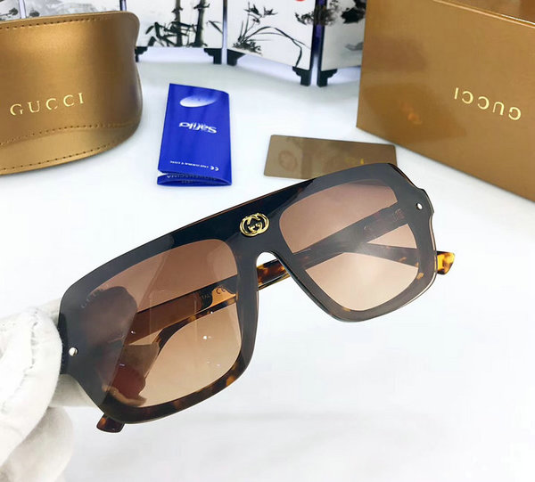 Gucci Sunglasses GGS150272G96