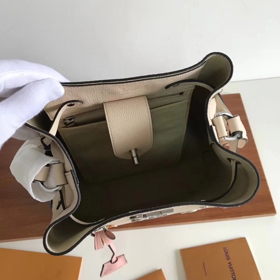 Louis vuitton original lockme bucket 53081 cream