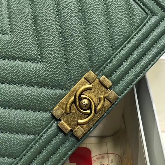 Chanel Leboy Original caviar leather Shoulder Bag V67086 green gold chain