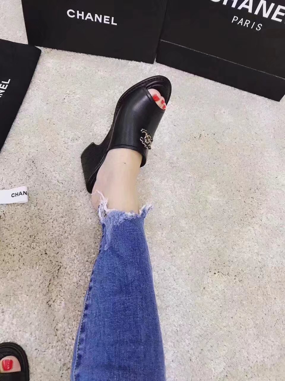 Chanel slippers CH2329LS black