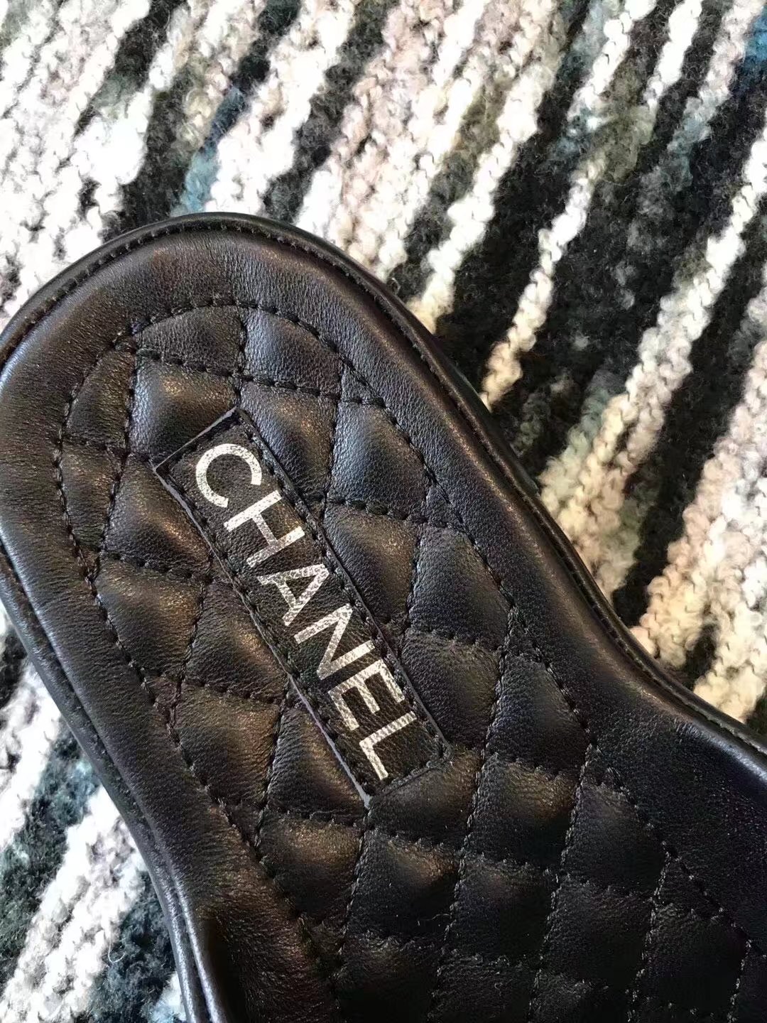 Chanel slippers CH2335LRF black