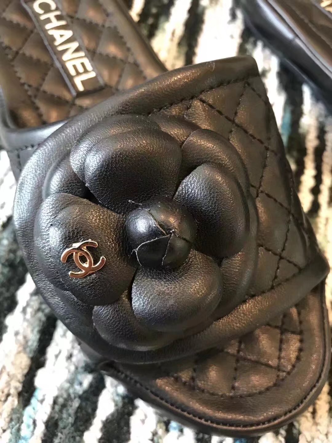 Chanel slippers CH2335LRF black