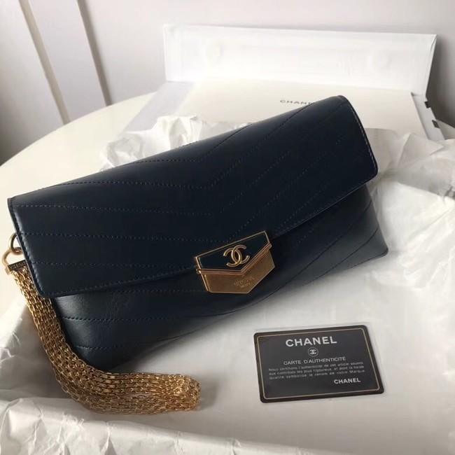 Chanel Clutch Calfskin & Gold-Tone Metal A57493 Black