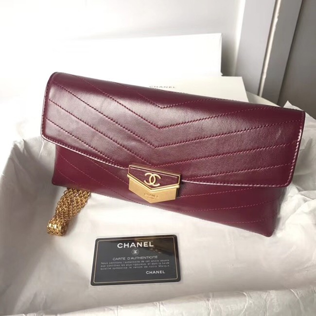 Chanel Clutch Calfskin & Gold-Tone Metal A57493 Burgundy