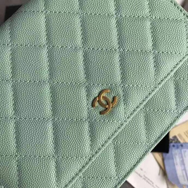 BOY CHANEL Clutch with Chain A84433 green