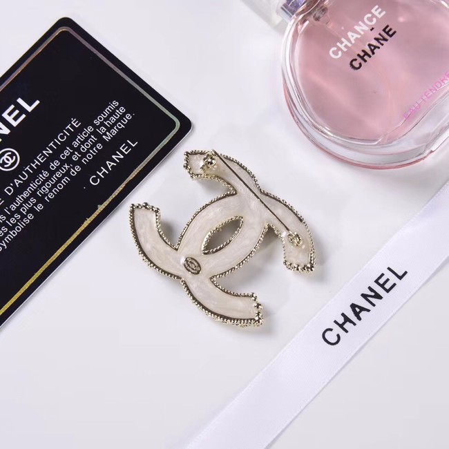 Chanel Brooch 18253