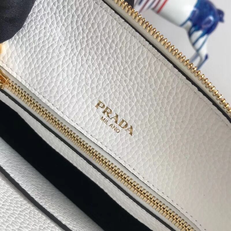 Prada Calf leather bag 1BA157 white