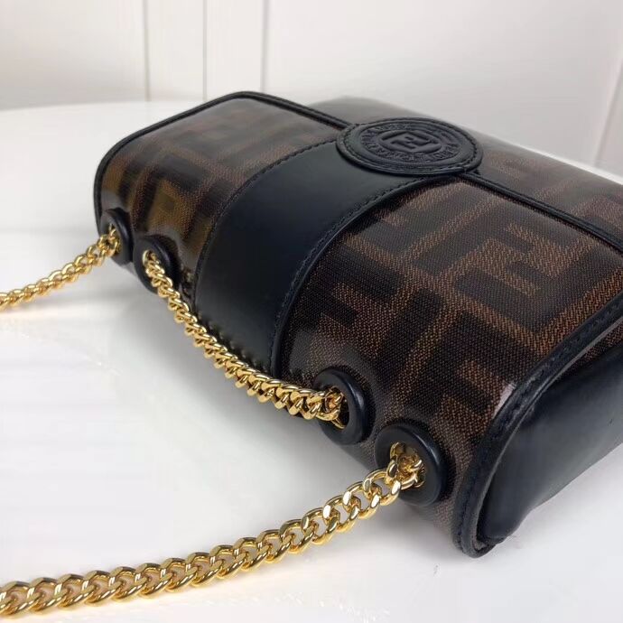 Fendi WALLET ON CHAIN 8HF836 black