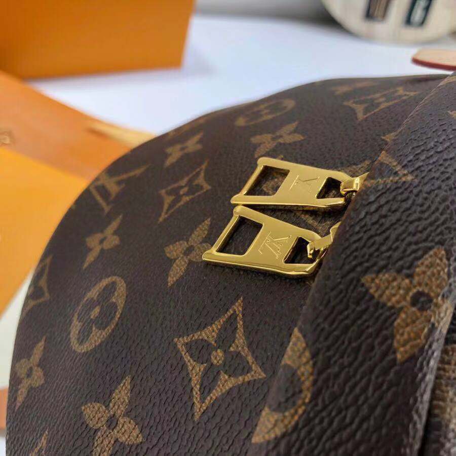 Louis vuitton original monogram canvas BUMBAG M43644 