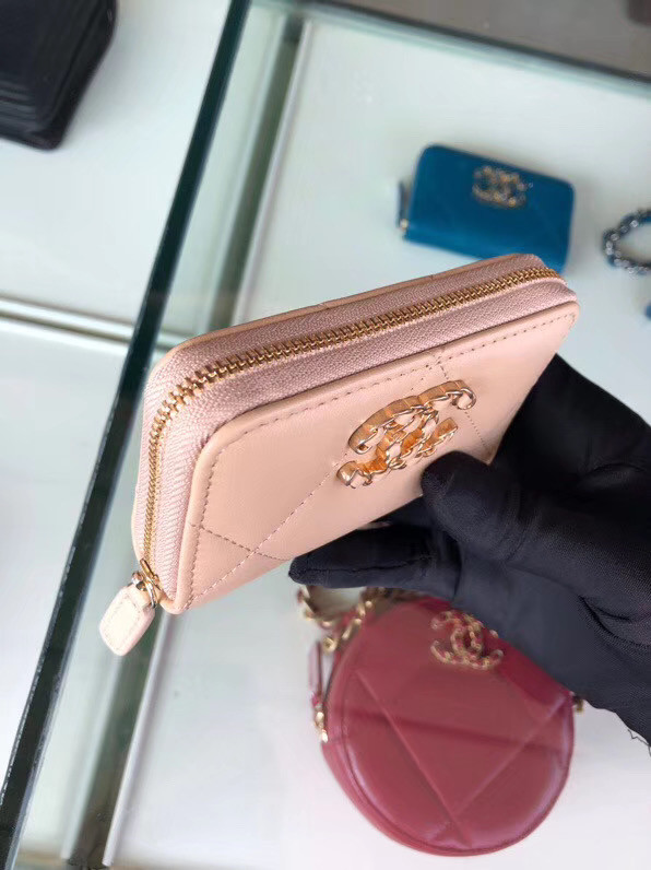 Chanel 19 Zip Wallet AP0949 pink