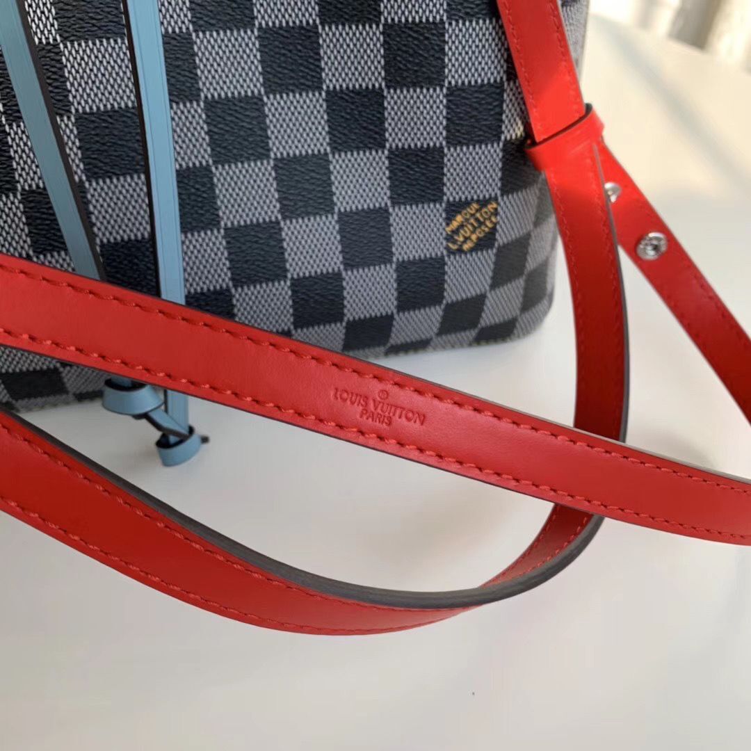 Louis Vuitton Nicolas Ghesquiere Damier Neonoe MM N40229 Blue