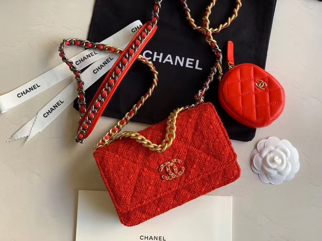 CHANEL 19 Flap Bag WOC 33817 red