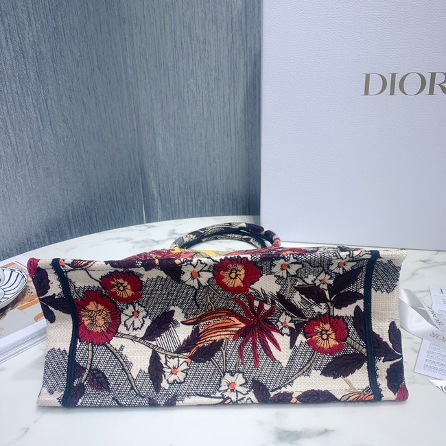 SMALL DIOR BOOK TOTE Embroidered M1296-2