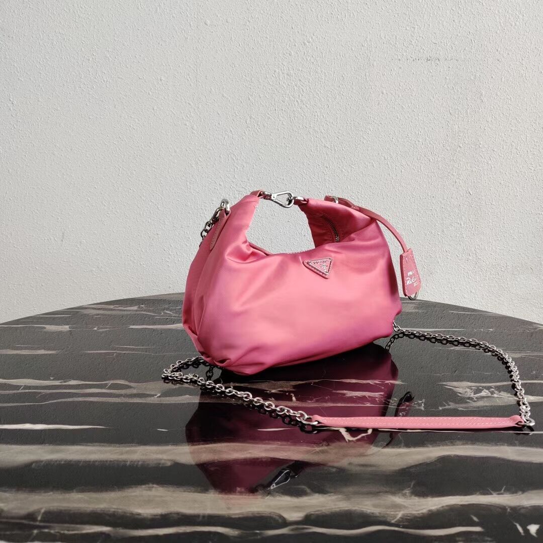 Prada Re-Edition 2005 nylon shoulder bag 1BH172 pink