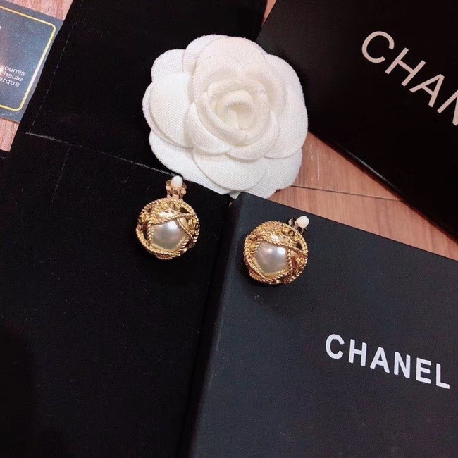 Chanel Earrings CE5716