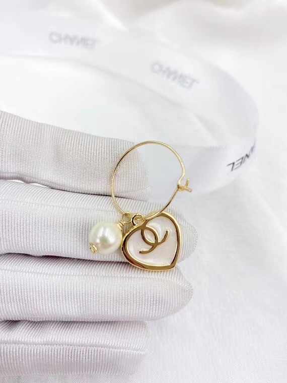 Chanel Earrings CE6012