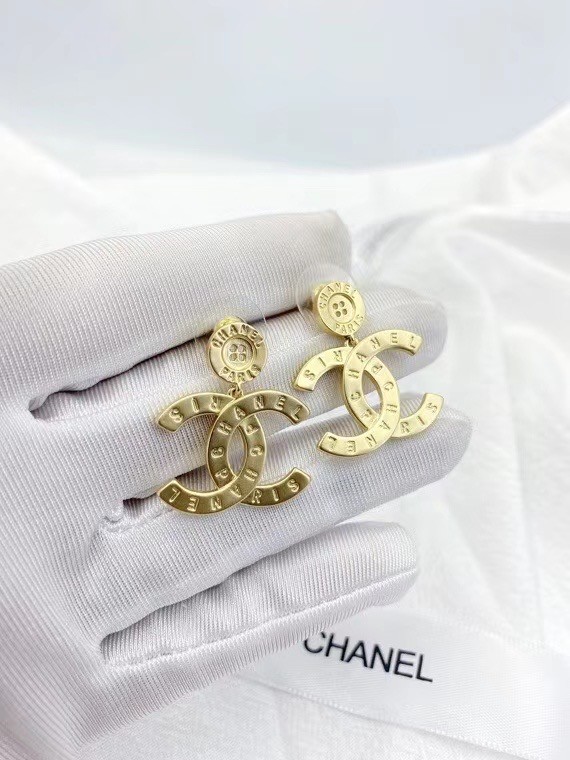 Chanel Earrings CE6019