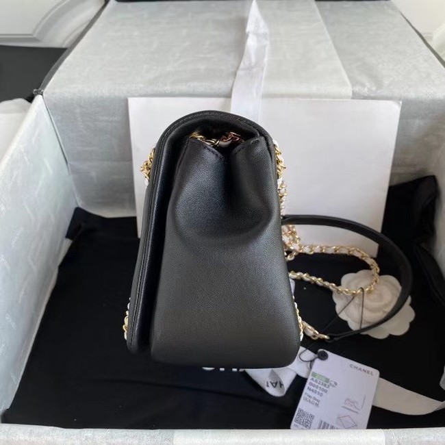 Chanel flap bag AS2382 black & white