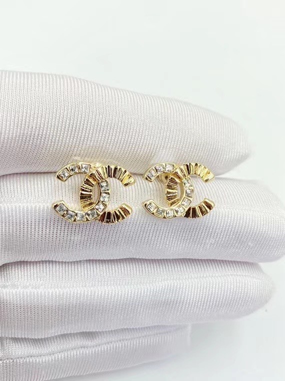 Chanel Earrings CE6124