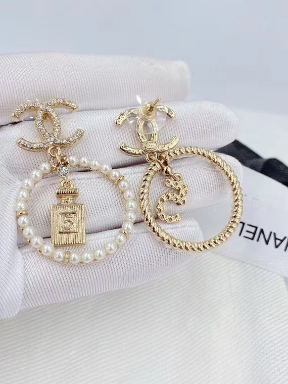 Chanel Earrings CE6306