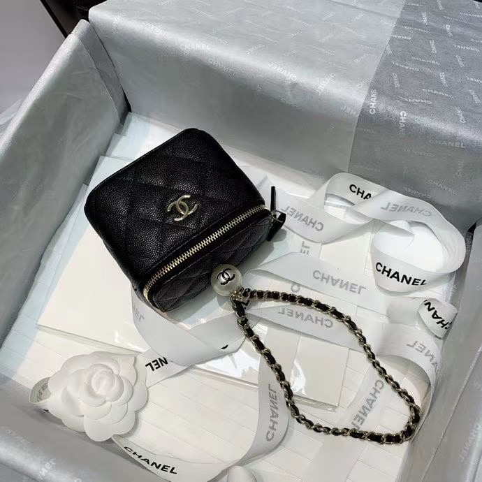 chanel small vanity with chain AP2118 black