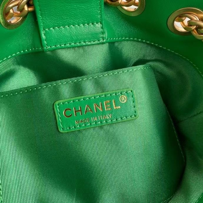 Chanel Lambskin bucket bag AS2381 green