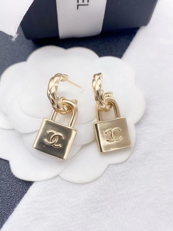 Chanel Earrings CE6463