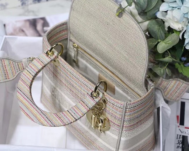 DIOR MEDIUM LADY D-LITE BAG D-Stripes Embroidery M0565 Beige