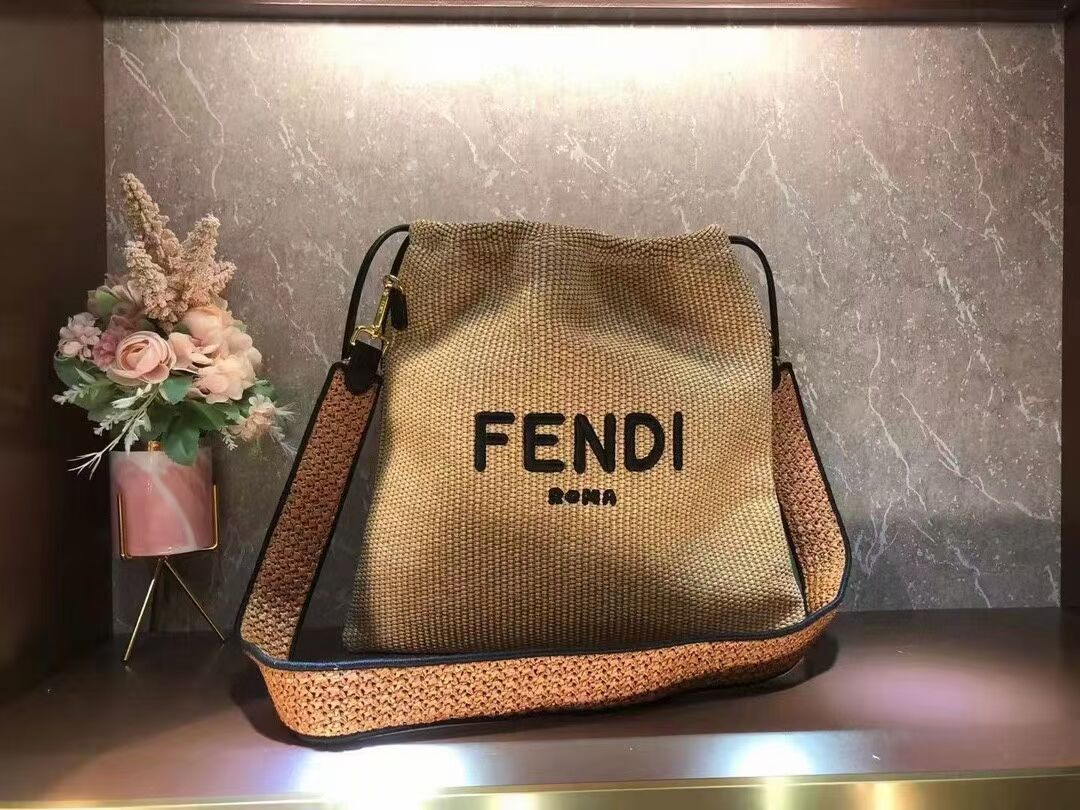 FENDI PACK SMALL POUCH Braided straw Large-bag F1529 apricot