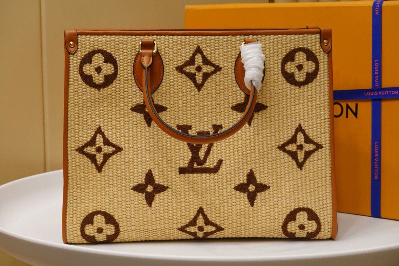 Louis Vuitton Onthego Monogram Raffia Giant Weave Embroidery Medium Tote Bag M57723 Brown