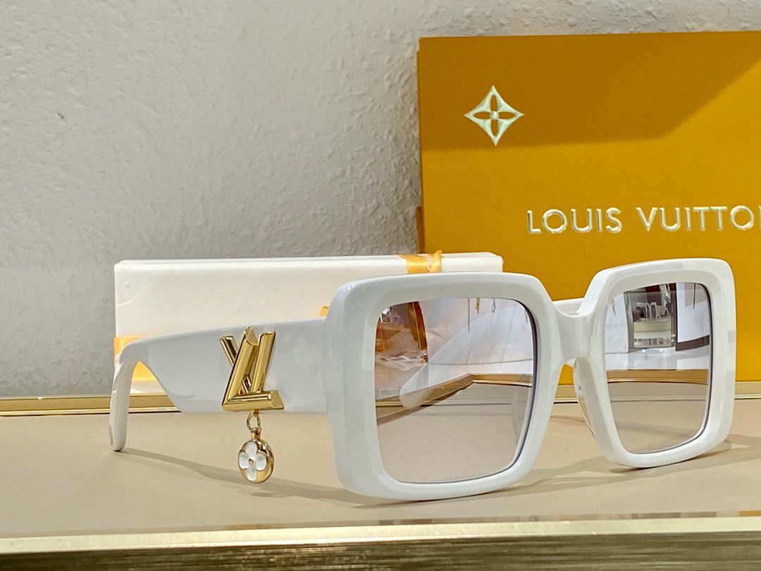 Louis Vuitton Sunglasses Top Quality LV8921