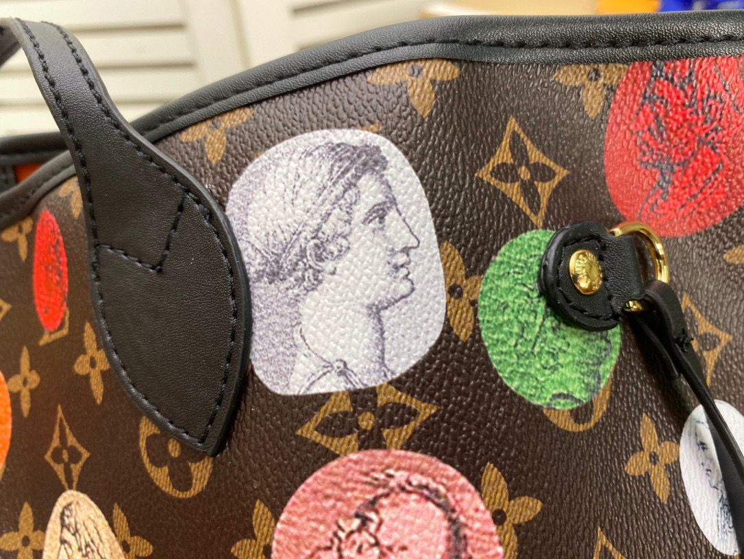 Louis Vuitton Neverfull Monogram MM M45923 Coin 