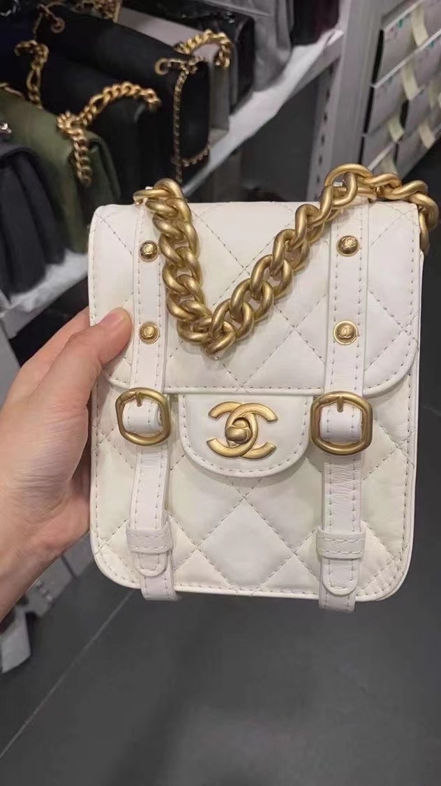 Chanel FLAP BAG Aged Calfskin & Gold-Tone Metal AS2695 white