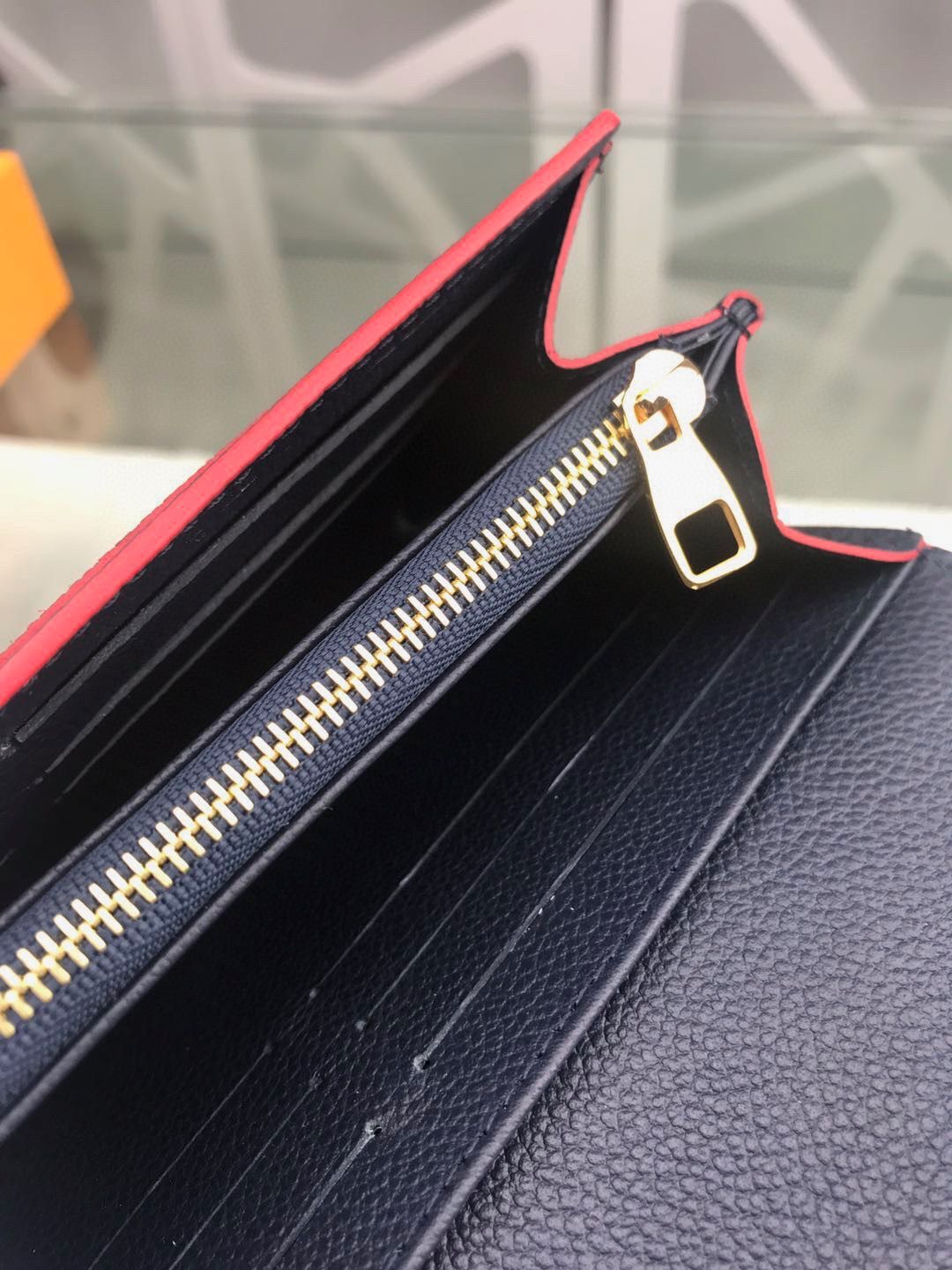 Louis Vuitton ZOE WALLET M80788 Black