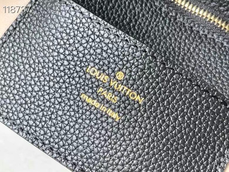 Louis Vuitton PONT 9 SOFT MM M58968 black