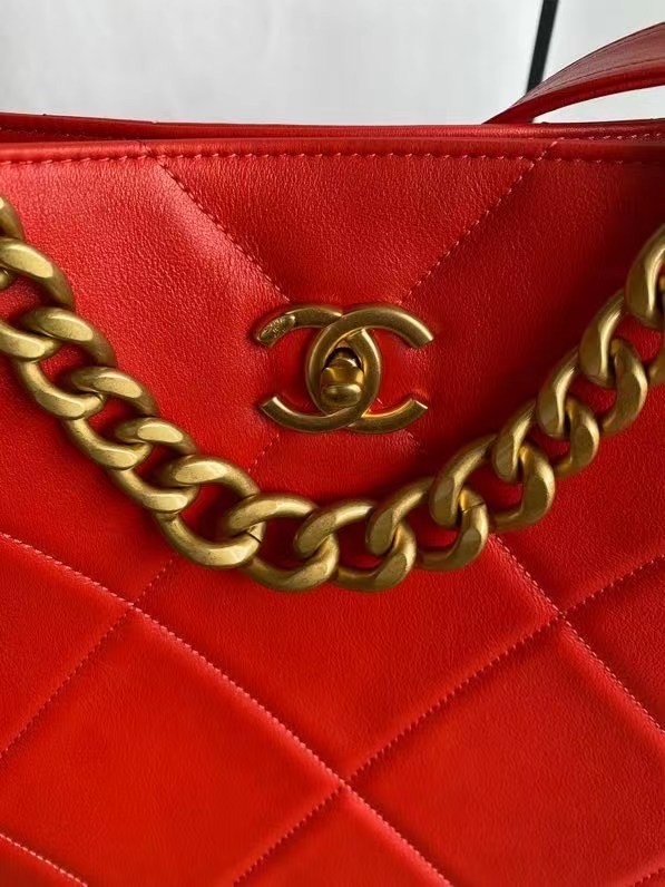 Chanel leather Shoulder Bag AS2844 red